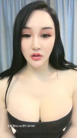 大奶子妲己小姐姐黑丝情趣与小哥开房啪啪，激情的口交乳交骚的不要不要的，主动上位被猛男爆草抽插射好多 截图6