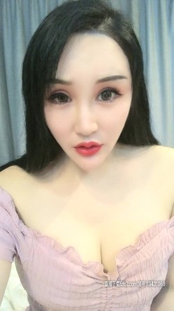 大奶子妲己小姐姐黑丝情趣与小哥开房啪啪，激情的口交乳交骚的不要不要的，主动上位被猛男爆草抽插射好多 截图9