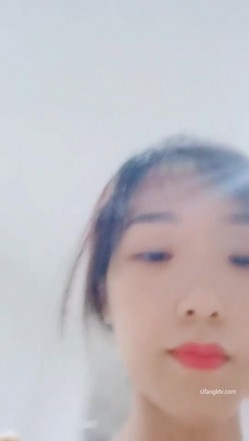 【清纯小野喵】在外资公司上班美丽小姐姐~上班偷偷直播! 截图2