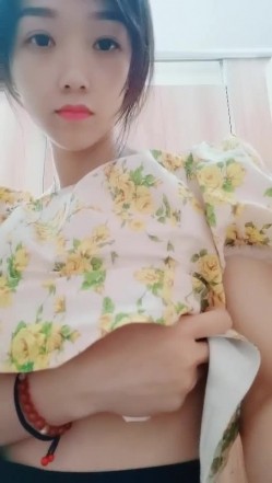 【清纯小野喵】在外资公司上班美丽小姐姐~上班偷偷直播! 截图12