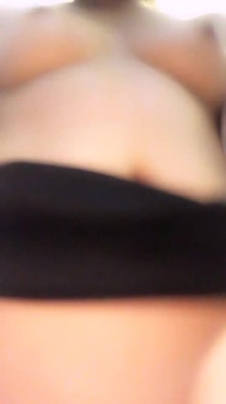 毛毛超多非常骚的少妇主播厨房自慰高潮搞得很湿很是诱惑不要错过 截图11