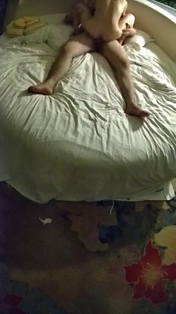 情趣台 小酥乳的小少妇被男子带去酒店 两天一夜操了多次 少妇应该是吃药了 都是直接内射 截图1