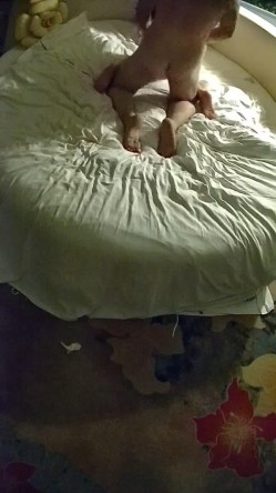 情趣台 小酥乳的小少妇被男子带去酒店 两天一夜操了多次 少妇应该是吃药了 都是直接内射 截图6