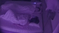 酒店偷拍百褶裙眼镜骚货与性瘾男睡到半夜都要起来操一炮接着睡 截图4