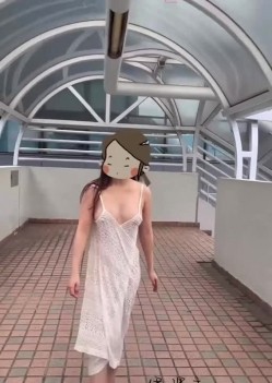 香港大学女神 尹理文户外露出 各种场合露出放飞自我 全裸半裸秀极品身材 截图11