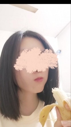 《贵在真实 反差淫妻》顶级绿帽刷锅狠人完美S身材极品女神眼镜教师人妻【ZM宝儿】私拍完结，调教成母狗3P 截图15