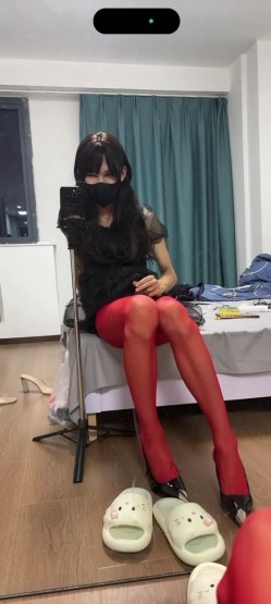 自慰男娘edan 蛋爷日常的自慰活动 新作品升级了 往自己脸上和嘴里射了 简直牛逼到家了 截图2