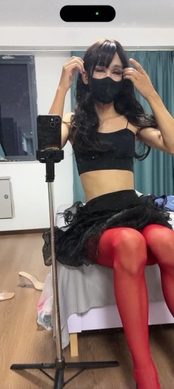 自慰男娘edan 蛋爷日常的自慰活动 新作品升级了 往自己脸上和嘴里射了 简直牛逼到家了 截图10