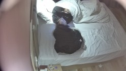 酒店偷拍 学生情侣妹子满心期待男友激烈的碰撞废才男友只知道玩游戏性能力让她大失所望 截图2