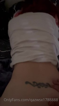 妻妈咪孕妇，实际上是个纹身打舌钉的骚逼少妇「qazwsx1788888」OF大尺度露脸私拍 截图12