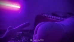 顶级调教大神【X020X宝爷】女人是不是都这样！上一秒好好的 见到J8整个人变了！速战速决衣服裤子都来不及不脱 截图14
