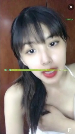 极品中的极品美少女下海【小可爱】守了几天终于脱衣服了，很爽很诱惑啊 截图10