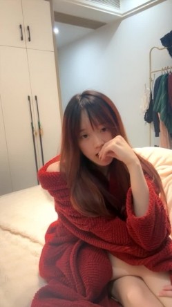 反差 闷骚乖乖女【欲酥·兮】美腿 粉红骚穴 多道具自慰 截图6