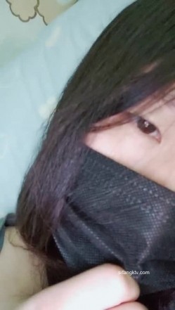 刺激【大三妹妹小美】寝室脱衣~自慰秀~上课真空~跳蛋直播~！~课堂上，宿舍偷拍舍友，粉逼，美乳，学生妹必看 截图7
