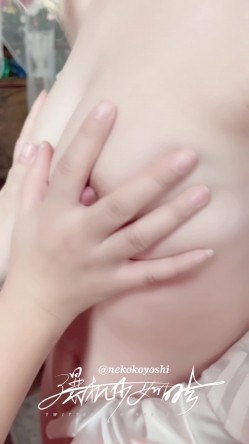 【超美高端 ️罕见露脸露点】极品CosPlay爆机少女【喵小吉】拉克丝·水晶玫瑰 截图11