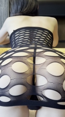 极品网红露出 脸红Dearie 微圈密劲爆福利女神淫靡反差自拍 蜜尻大长腿丝袜制服诱惑 顶级完美身材 有钱人的玩物 截图6