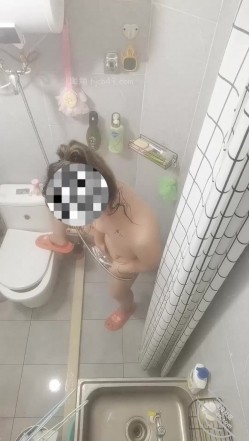 海角社区变态房东封神之作 ️偷拍美女租客洗澡下药迷奸畅玩二小时 截图12