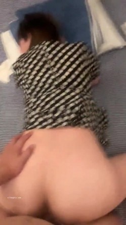 《硬核重磅 福利分享》付费私密电报群内部共享福利 各种露脸反差婊口技足交啪啪调教淫荡至极认真吃J8的小姐姐最迷人 截图2