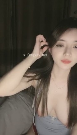 最顶颜值，不断刷新记录~【棉棉熊】，奶子又大又白，真想上去舔几口，含着大鸡巴 截图1