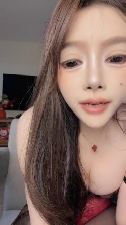 黑丝肥臀巨乳白虎御姐【时薇】破损丝袜自慰 肥鲍干肿欲求不满 截图5