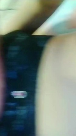 快乐熟女  居家淫乱的生活  戴套上阵安全第一，服务相当到位，吹硬舔爽在做爱 截图13