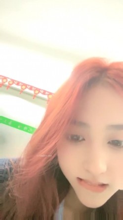 胆子太大了，女神办公！~【奶白兔兔】颜值女神办公室跳蛋 厕所流白浆，同事就在旁边，超刺激 截图12
