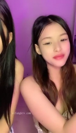 【涵涵和璐璐】，刚下海就被干了，懵懂的眼神，少女的肉体，无套内射 截图5