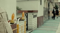 香港御姐女星【吴家丽】，限制级满天星电影《红夜》化身皮衣黑丝女王，性虐清纯少女，乳胶真空窒息后虐杀，太残暴了！ 截图6