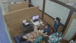 《妇产科监控破解》多位美女少妇张开大腿让医生又抠又摸检查阴道 截图16