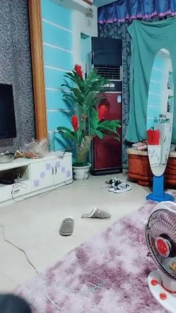 长发苗条白衬衣的少妇夫妻秀真皮沙发上无套啪啪一顿猛操，花式啪啪 截图4