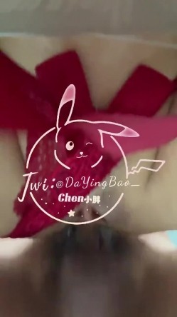 推特顶级大神【elc调教师】能肏能玩，各种模特网红女神滴蜡走绳喝尿露出羞耻训成母狗 截图3