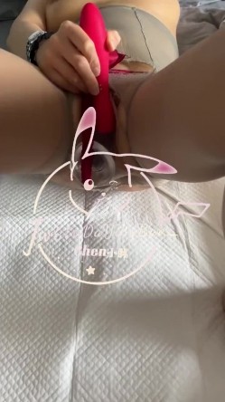 推特顶级大神【elc调教师】能肏能玩，各种模特网红女神滴蜡走绳喝尿露出羞耻训成母狗 截图12