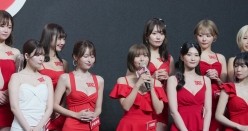 台北国际成人展真实现场 旋转女优抖奶热舞 截图12