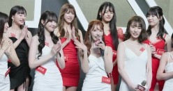 台北国际成人展真实现场 旋转女优抖奶热舞 截图16