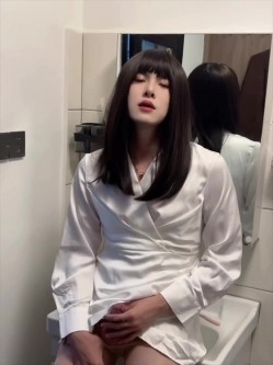 圣诞狂欢 Cindy腿腿 国产极品人气TS，长相清纯身材一流，一双纤细的大长腿，不输任何女人 截图5