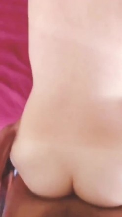 沉迷黑人大屌的那些国产美女们 黑屌下贪婪的畜穴才是最美的画面 黑屌女王 截图5