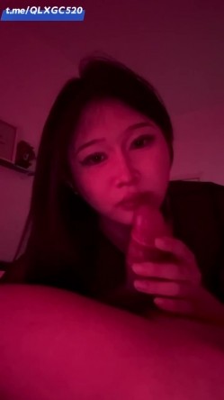 比女人还女人，武汉高颜值TS【柔柔】付费VIP福利，黑丝美足，阿黑暗自慰啪啪，直男的最爱 截图7