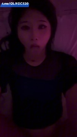 比女人还女人，武汉高颜值TS【柔柔】付费VIP福利，黑丝美足，阿黑暗自慰啪啪，直男的最爱 截图10
