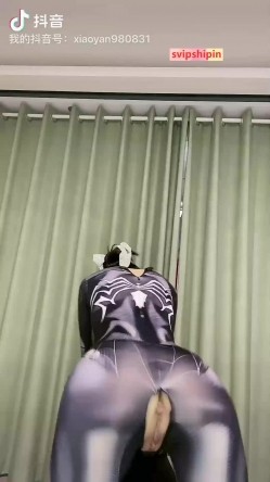 【抖音福利】--颜值女神  颜不乖  ，千元定制超大尺度福利合集6V，护士、熟女、蜘蛛侠诱惑，那 截图1