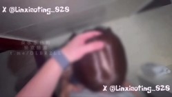 推特纯天然85C极品巨乳肥臀少妇「小林的涩涩日常」「Linxiaoting」“骚逼流了好多水”黑丝吊带淫妇乳交、口交与性交 截图1