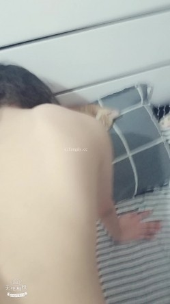 推特已退圈大神Sinludy约炮，高清原档，极品学生妹，超清单反拍摄性爱 截图8
