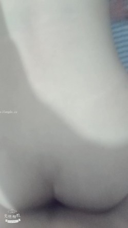 推特已退圈大神Sinludy约炮，高清原档，极品学生妹，超清单反拍摄性爱 截图12