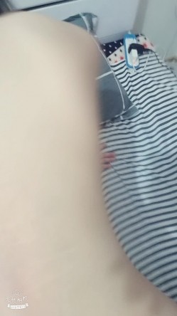 推特已退圈大神Sinludy约炮，高清原档，极品学生妹，超清单反拍摄性爱 截图15