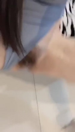 【微博网红 ️完美露脸】九头身平面模特御姐『EvE依然』大尺绝版私拍 脸穴同框自慰 道具插穴喷尿 高清720P原版 截图5