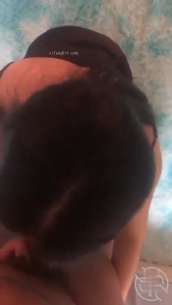 乱伦 大表姐 暴操表姐干出白浆一个多月的真实记录 截图1