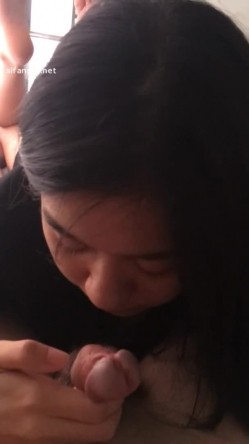 【度云泄密】深圳母狗龚倩莹，保险公司客户经理，平时喜欢勾引客户，喜欢被捆绑在床上玩脚虐嘴，视图流出6V 截图6