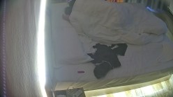 酒店偷拍 学生情侣妹子满心期待男友激烈的碰撞废才男友只知道玩游戏性能力让她大失所望 截图2