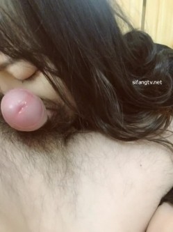 【极品高端泄密】超靓美女王媛媛大尺度性爱私拍流出 深喉跪舔 怕闺蜜听到捂嘴操 完美露脸 高清私拍34P 高清720P版 截图2