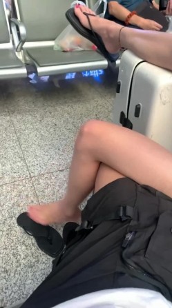 【重磅核弹】超高颜值车模女神【太子妃】SM调教露出啪啪 截图9