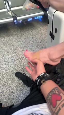 【重磅核弹】超高颜值车模女神【太子妃】SM调教露出啪啪 截图12